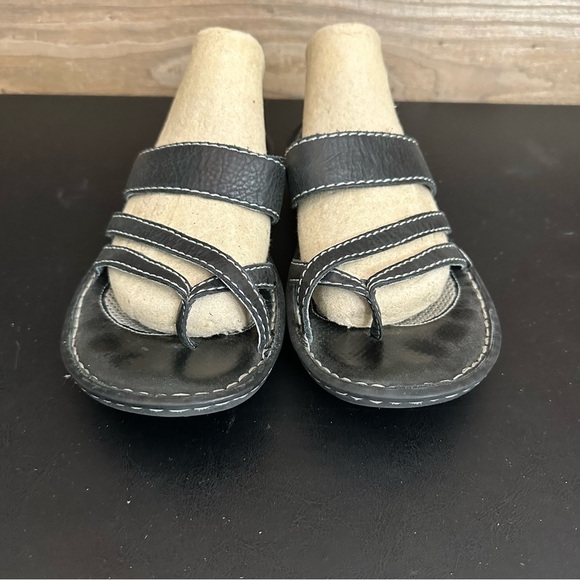 Born Women’s Black Leather Strappy Flat Cushioned Comfort Sandals 9 Flip Flops - Picture 3 of 9